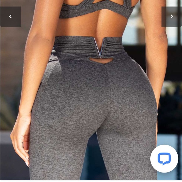 NWT Bombshell Sportswear Victory Leggings - Picture 2 of 8